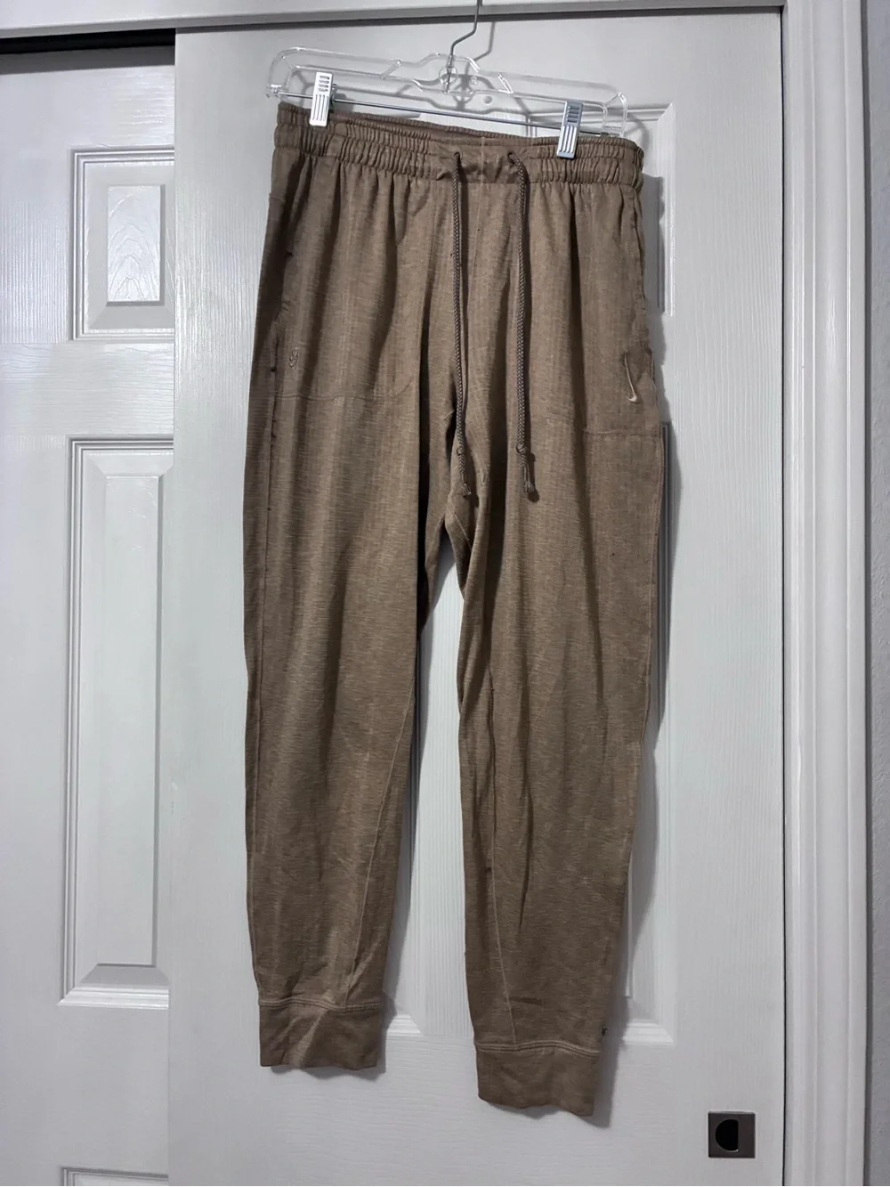 Nike Yoga Dri-FIT Two-Piece Loungewear Set Hoodie and Joggers – Sandalwood/Tan
